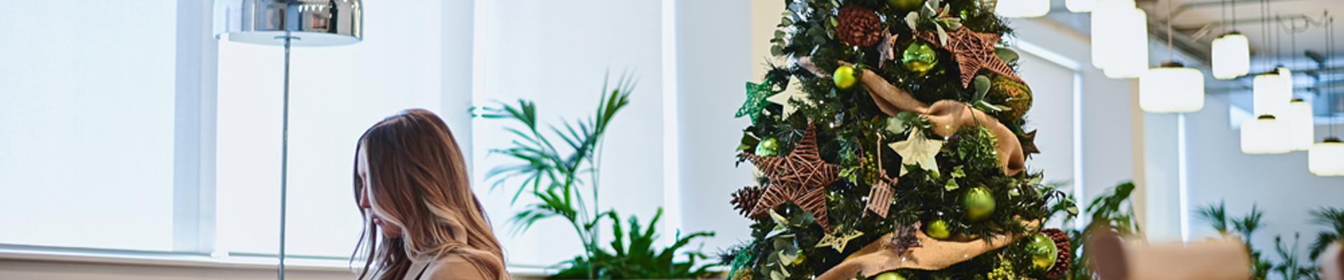 Festive Forage Tree Clockwise Offices.11